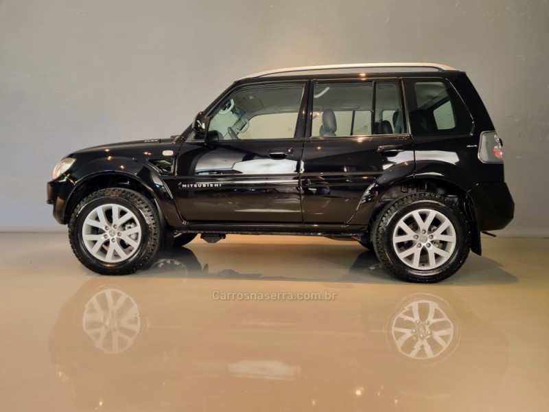 PAJERO TR4 2.0 4X4 16V 140CV FLEX 4P MANUAL - 2010 - BENTO GONçALVES
