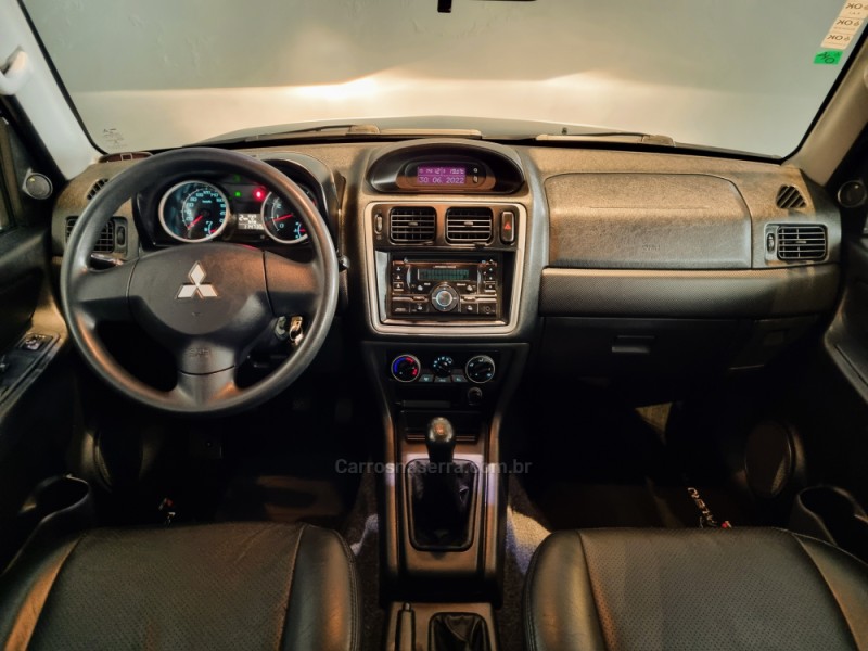 PAJERO TR4 2.0 4X4 16V 140CV FLEX 4P MANUAL - 2010 - BENTO GONçALVES