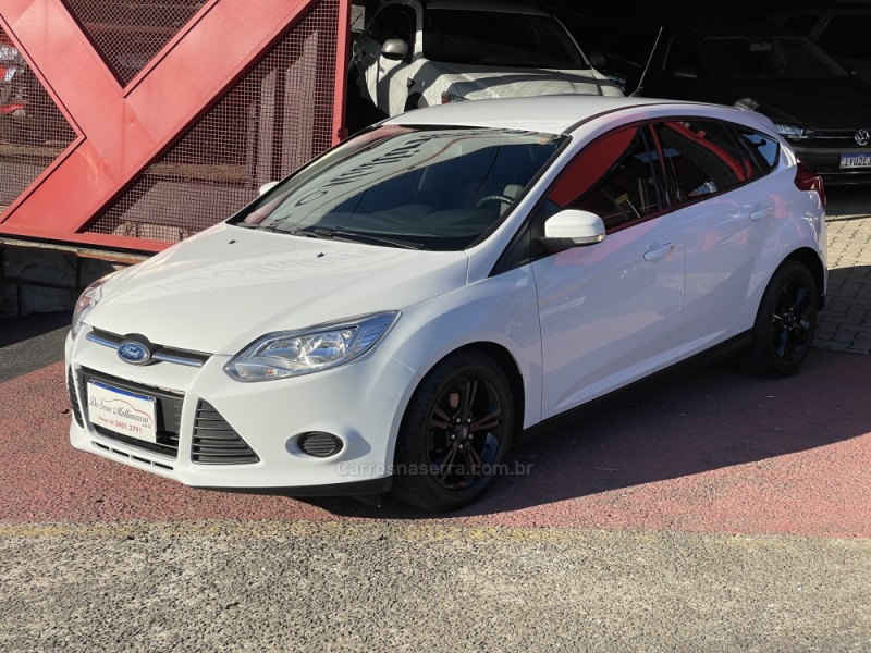 FOCUS 1.6 S 16V FLEX 4P MANUAL - 2015 - FARROUPILHA