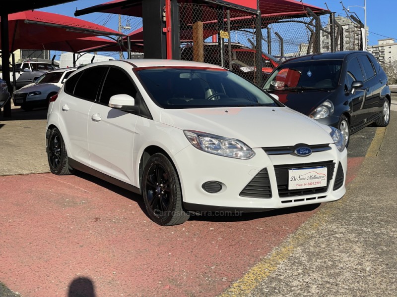 FOCUS 1.6 S 16V FLEX 4P MANUAL - 2015 - FARROUPILHA