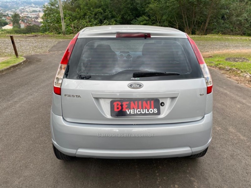 FIESTA 1.6 MPI CLASS HATCH 8V FLEX 4P MANUAL - 2010 - CAMPO BOM