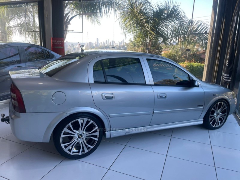 ASTRA 2.0 MPFI COMFORT SEDAN 8V FLEX 4P MANUAL - 2006 - NOVO HAMBURGO
