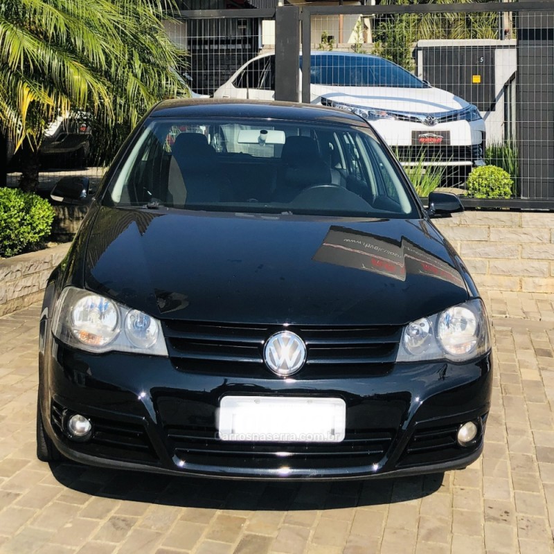 GOLF 1.6 MI SPORTLINE 8V FLEX 4P MANUAL - 2010 - GUAPORé