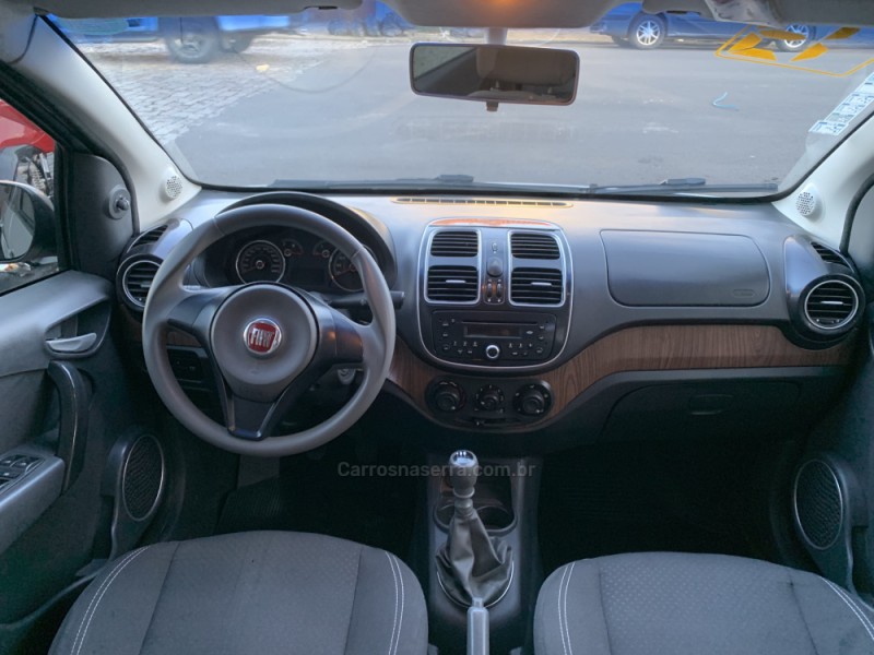 GRAND SIENA 1.4 MPI ATTRACTIVE 8V FLEX 4P MANUAL - 2013 - CAXIAS DO SUL