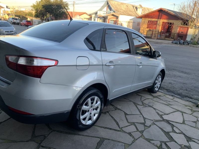 GRAND SIENA 1.4 MPI ATTRACTIVE 8V FLEX 4P MANUAL - 2013 - CAXIAS DO SUL