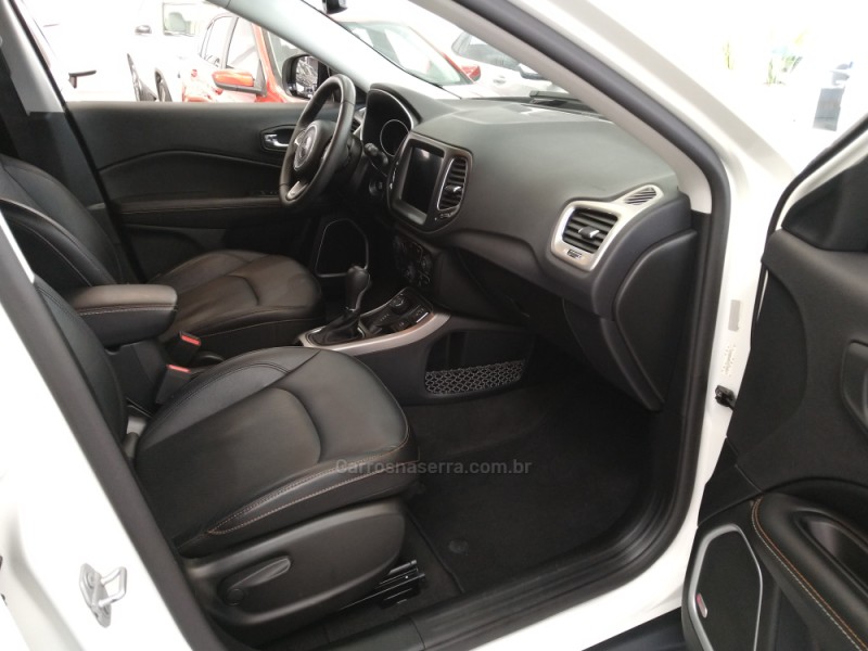 COMPASS 2.0 16V DIESEL LONGITUDE 4X4 AUTOMÁTICO - 2019 - BENTO GONçALVES
