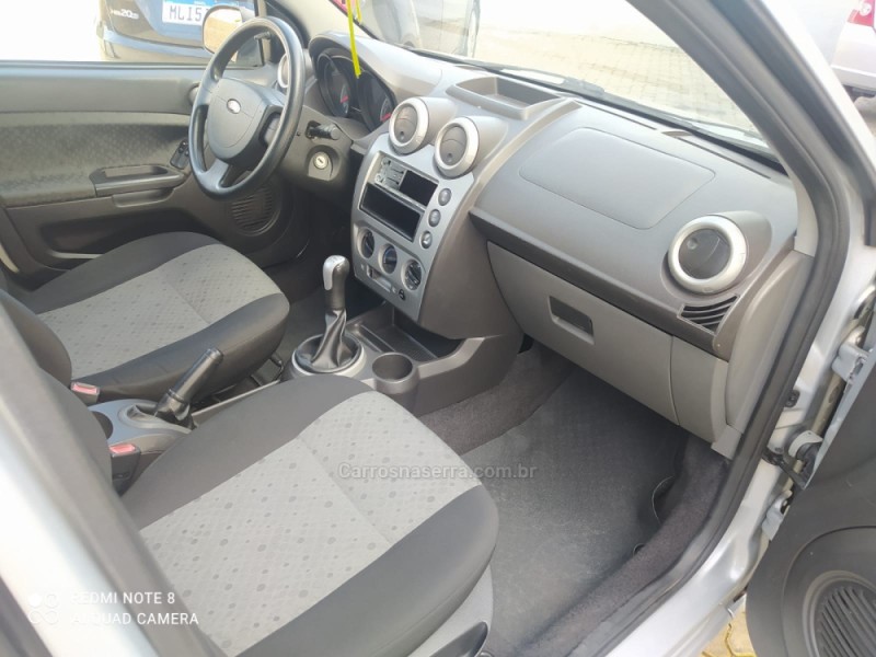 FIESTA 1.6 MPI CLASS HATCH 8V FLEX 4P MANUAL - 2012 - CAXIAS DO SUL