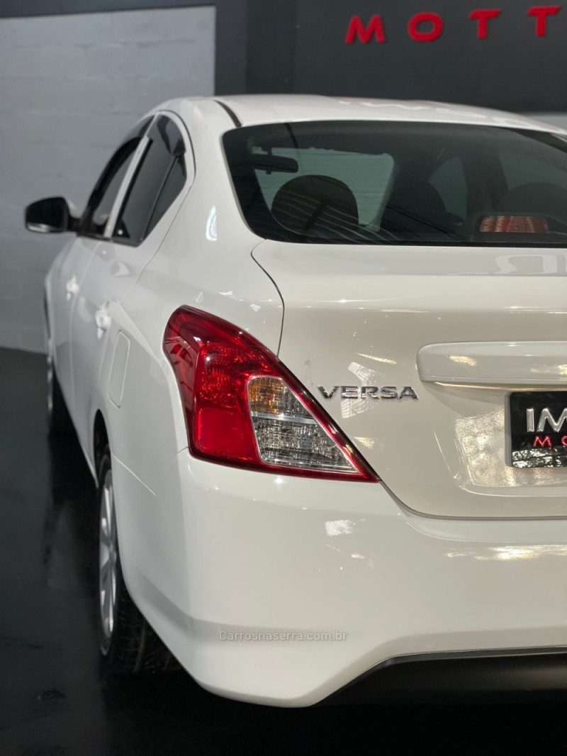 VERSA 1.0 12V FLEX 4P MANUAL - 2019 - ESTâNCIA VELHA