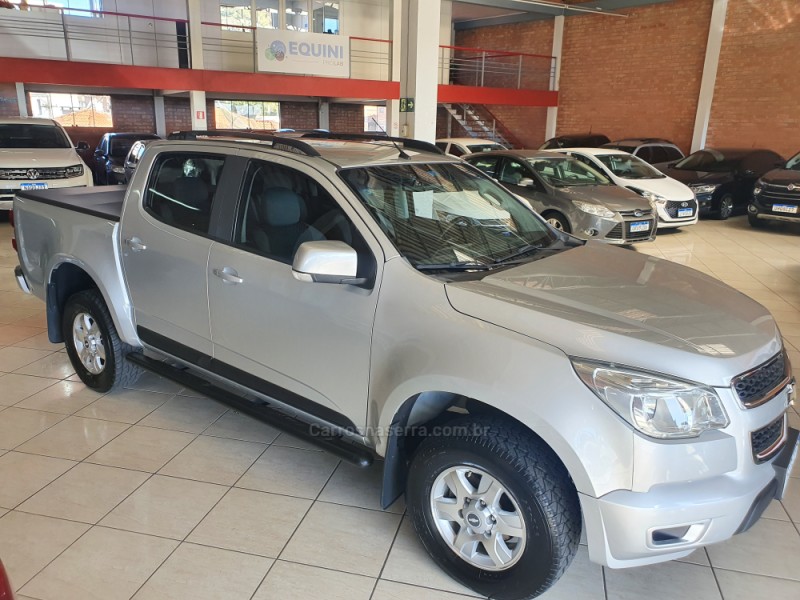 S10 2.8 LT 4X2 CD 16V TURBO DIESEL 4P MANUAL - 2015 - FARROUPILHA