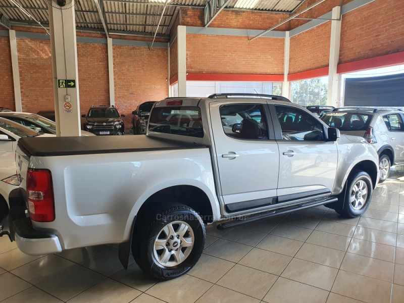 S10 2.8 LT 4X2 CD 16V TURBO DIESEL 4P MANUAL - 2015 - FARROUPILHA