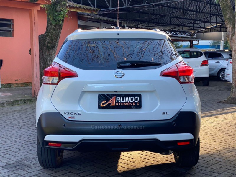 KICKS 1.6 16V FLEX SL 4P XTRONIC - 2020 - PAROBé