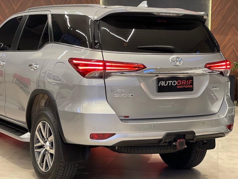 HILUX SW4 2.8 SRX 4X4 7 LUGARES 16V TURBO INTERCOOLER DIESEL 4P AUTOMÁTICO - 2020 - CAMPO BOM