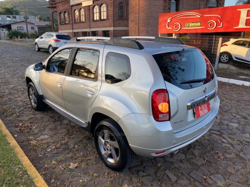 DUSTER 2.0 DYNAMIQUE 4X4 16V FLEX 4P MANUAL - 2014 - DOIS IRMãOS