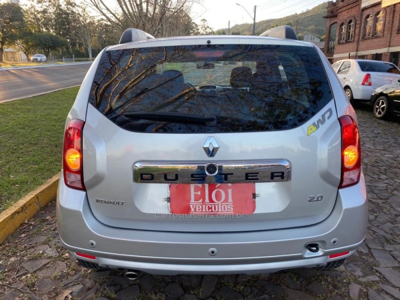 DUSTER 2.0 DYNAMIQUE 4X4 16V FLEX 4P MANUAL - 2014 - DOIS IRMãOS