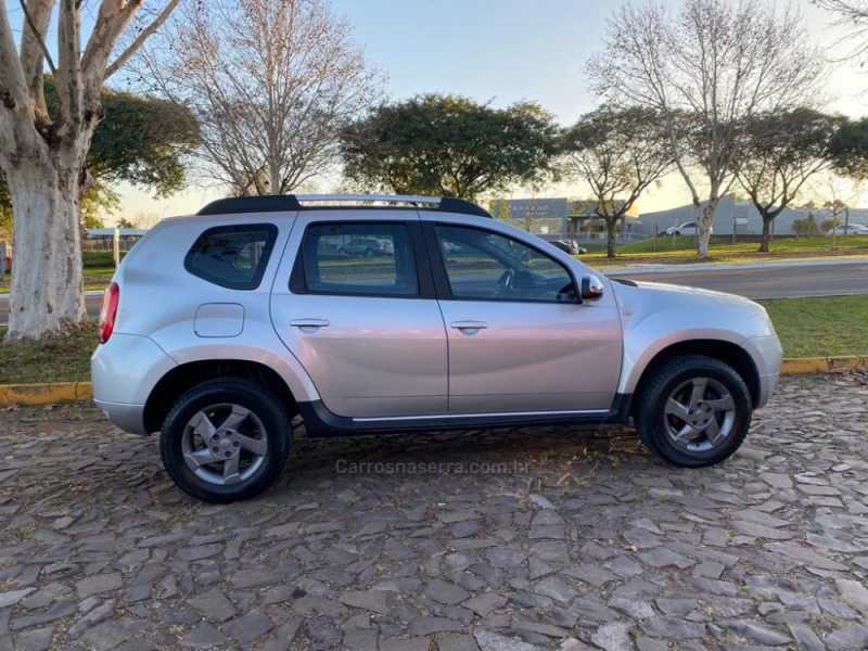 DUSTER 2.0 DYNAMIQUE 4X4 16V FLEX 4P MANUAL - 2014 - DOIS IRMãOS