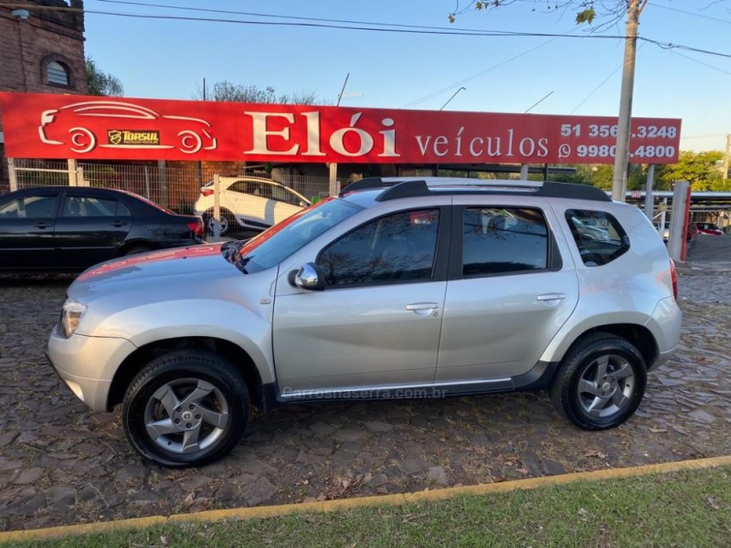 DUSTER 2.0 DYNAMIQUE 4X4 16V FLEX 4P MANUAL - 2014 - DOIS IRMãOS