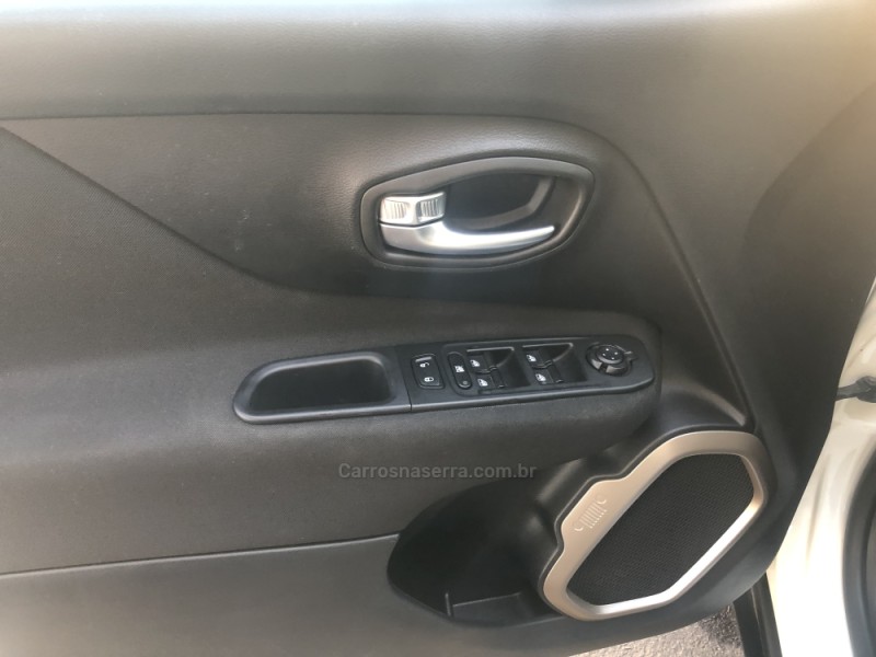 RENEGADE 1.8 16V FLEX SPORT 4P MANUAL - 2017 - VALE REAL