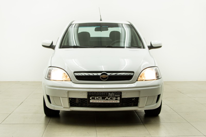 CORSA 1.4 MPFI PREMIUM SEDAN 8V FLEX 4P MANUAL - 2010 - CARLOS BARBOSA