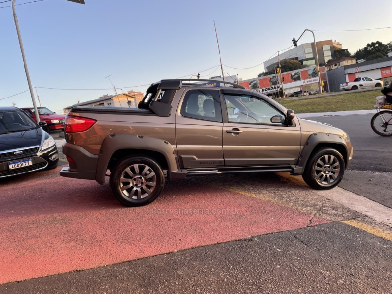 STRADA 1.8 MPI ADVENTURE LOCKER CD 16V FLEX 3P MANUAL - 2019 - FARROUPILHA