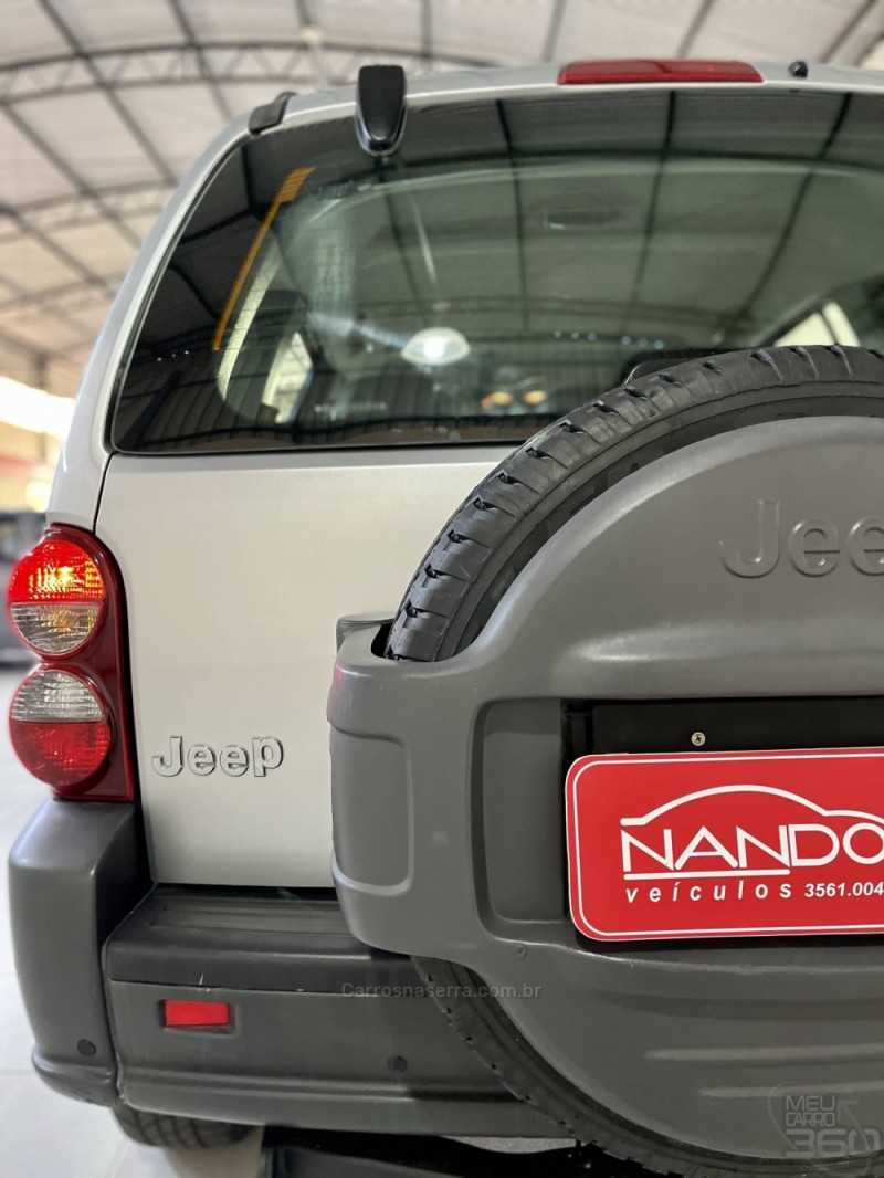 CHEROKEE 3.7 SPORT 4X4 V6 12V GASOLINA 4P AUTOMÁTICO - 2006 - ESTâNCIA VELHA