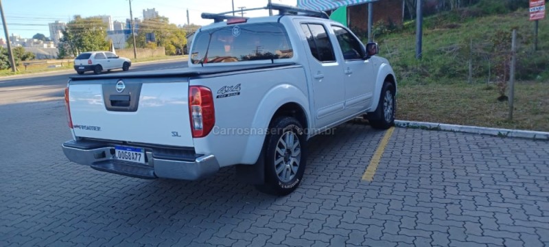 FRONTIER 2.5 SL 4X4 CD TURBO ELETRONIC DIESEL 4P AUTOMÁTICO - 2015 - CAXIAS DO SUL