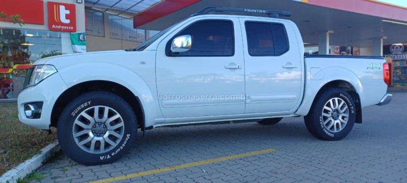 FRONTIER 2.5 SL 4X4 CD TURBO ELETRONIC DIESEL 4P AUTOMÁTICO - 2015 - CAXIAS DO SUL
