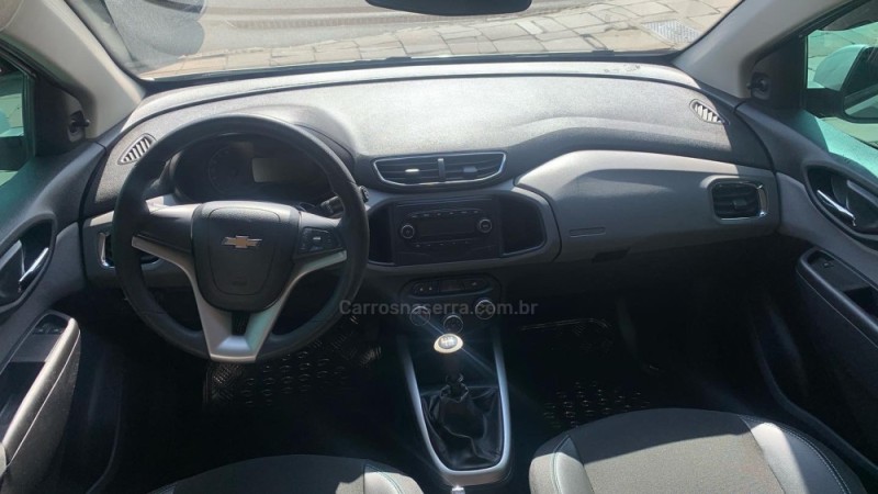 ONIX 1.0 MPFI LT 8V FLEX 4P MANUAL - 2019 - GARIBALDI