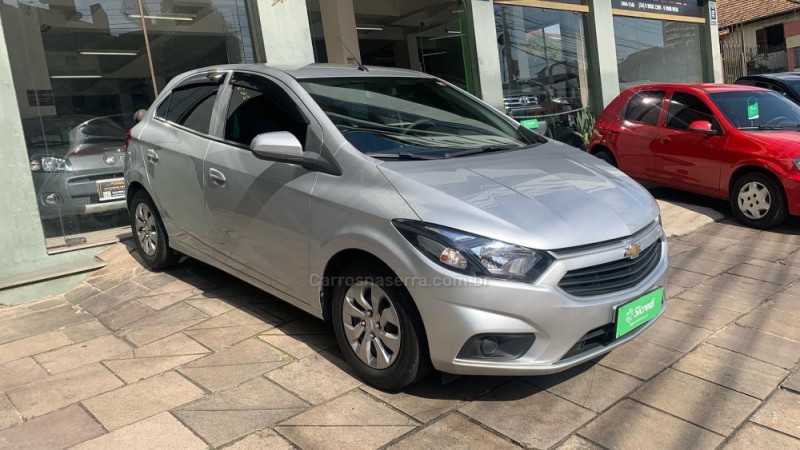 ONIX 1.0 MPFI LT 8V FLEX 4P MANUAL - 2019 - GARIBALDI