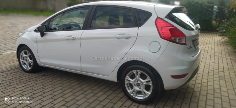 FIESTA 1.6 SE HATCH 16V FLEX 4P AUTOMÁTICO - 2015 - FARROUPILHA