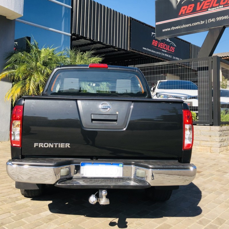 FRONTIER 2.5 S 4X4 CD TURBO ELETRONIC DIESEL 4P MANUAL - 2015 - GUAPORé
