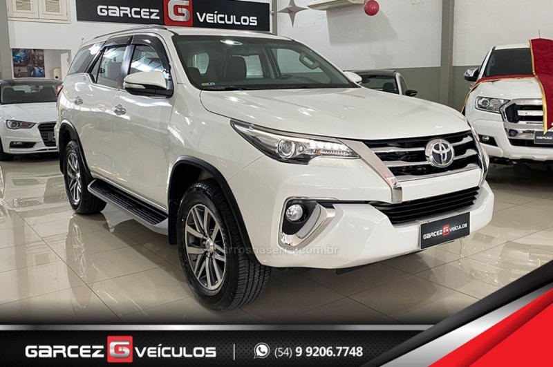 HILUX SW4 2.8 SRX 4X4 16V TURBO INTERCOOLER DIESEL 4P AUTOMÁTICO - 2017 - BENTO GONçALVES