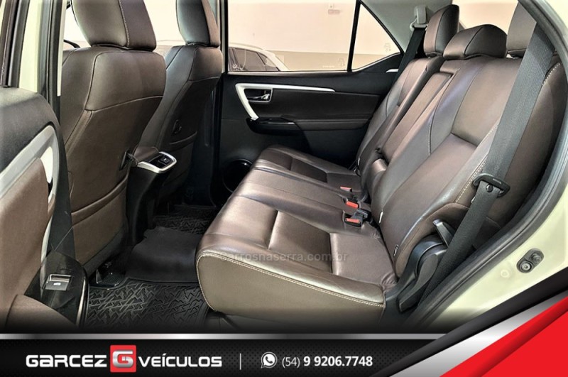 HILUX SW4 2.8 SRX 4X4 16V TURBO INTERCOOLER DIESEL 4P AUTOMÁTICO - 2017 - BENTO GONçALVES