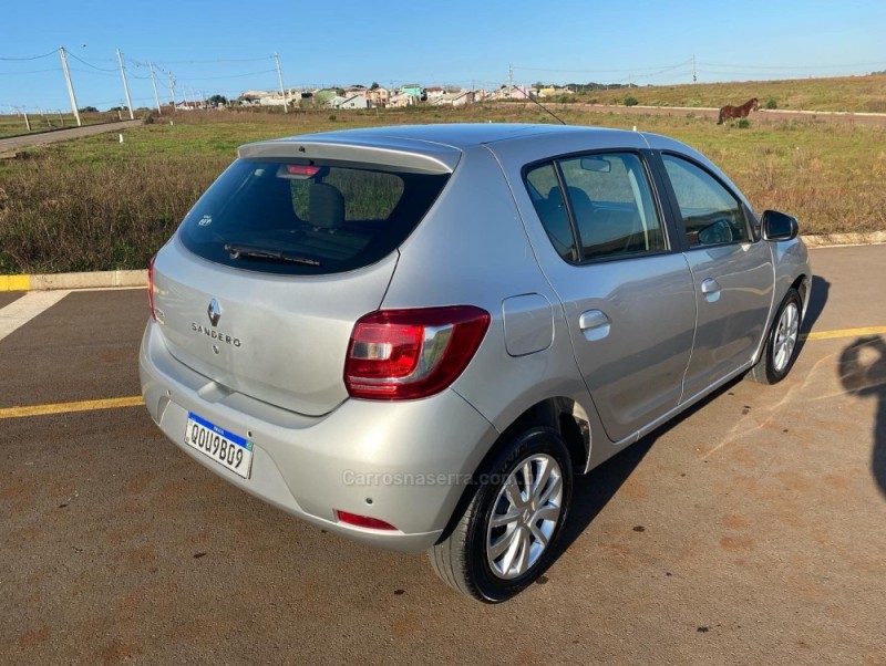 sandero 1.0 expression 12v flex 4p manual 2019 lagoa vermelha