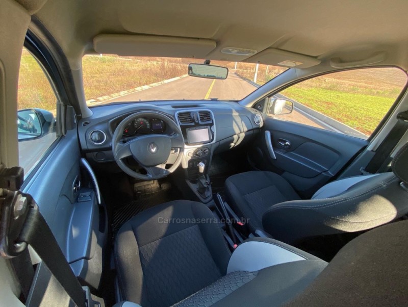 SANDERO 1.0 EXPRESSION 12V FLEX 4P MANUAL - 2019 - LAGOA VERMELHA
