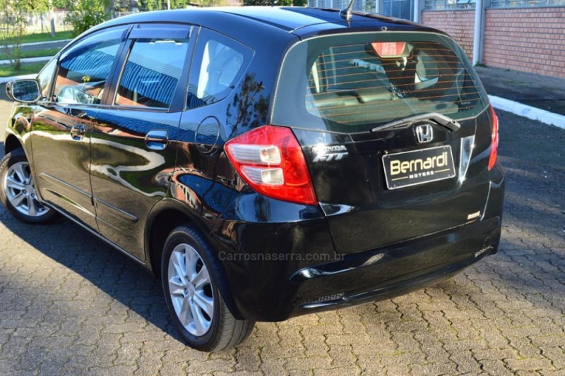 FIT 1.4 LX 8V GASOLINA 4P AUTOMÁTICO - 2013 - CAMPO BOM