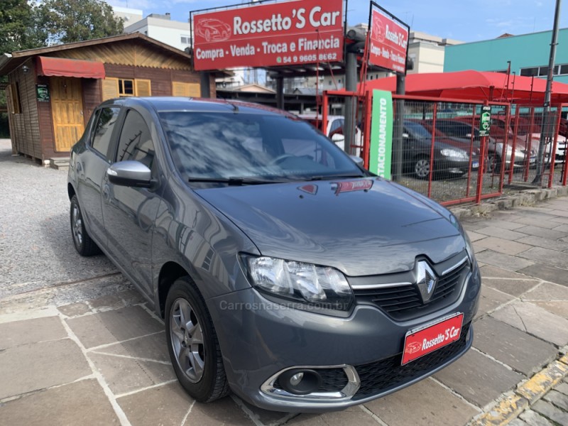 sandero 1.0 vibe 12v flex 4p manual 2017 farroupilha