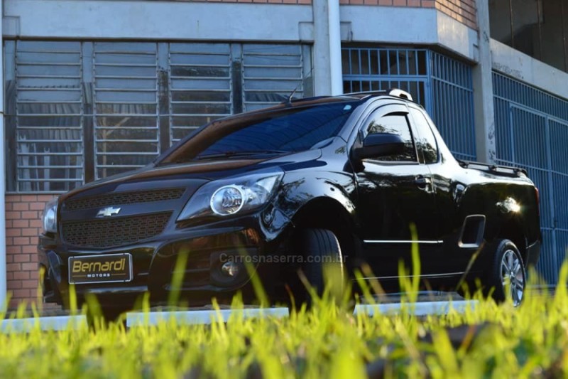 MONTANA 1.4 MPFI LS CS 8V FLEX 2P MANUAL