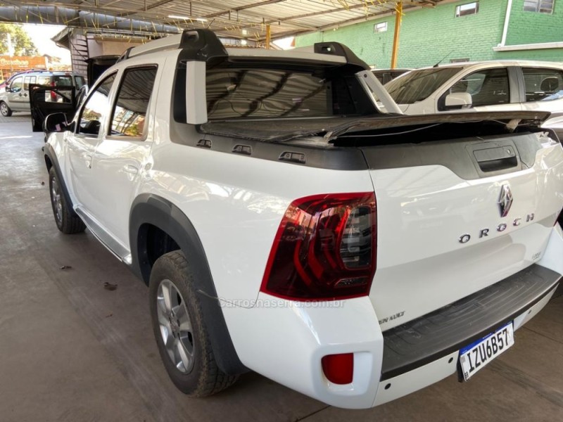DUSTER OROCH 1.6 16V FLEX DYNAMIQUE 4P MANUAL - 2020 - CANELA