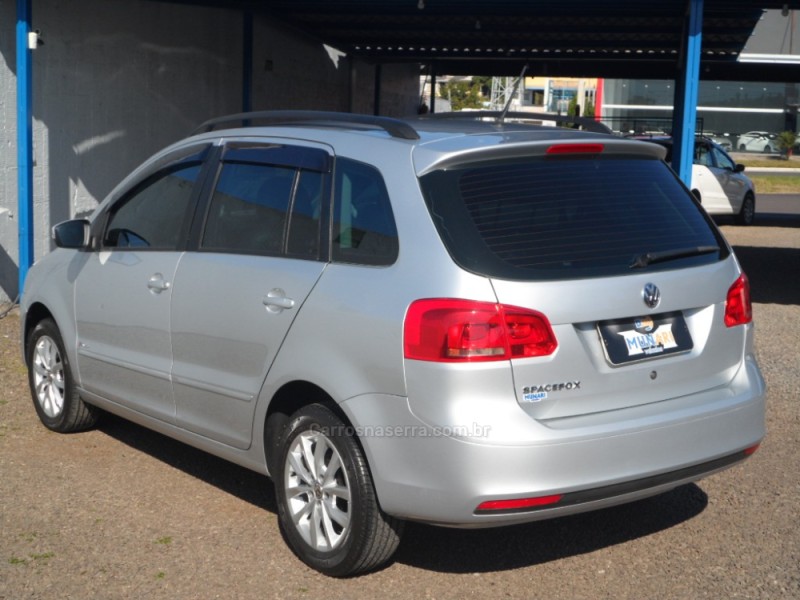 SPACEFOX 1.6 MI TREND 8V FLEX 4P MANUAL - 2014 - SAPIRANGA
