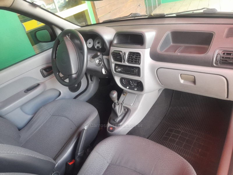 CLIO 1.0 CAMPUS 16V FLEX 4P MANUAL - 2010 - DOIS IRMãOS