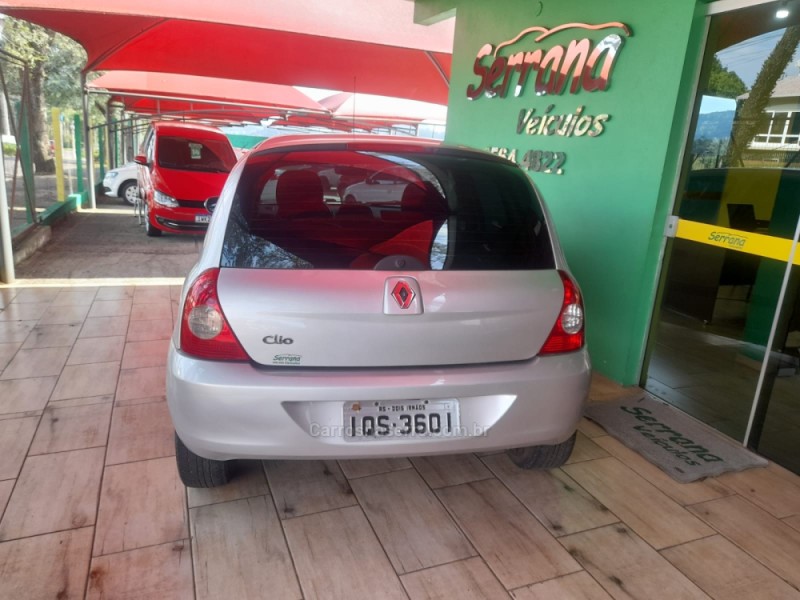 CLIO 1.0 CAMPUS 16V FLEX 4P MANUAL - 2010 - DOIS IRMãOS