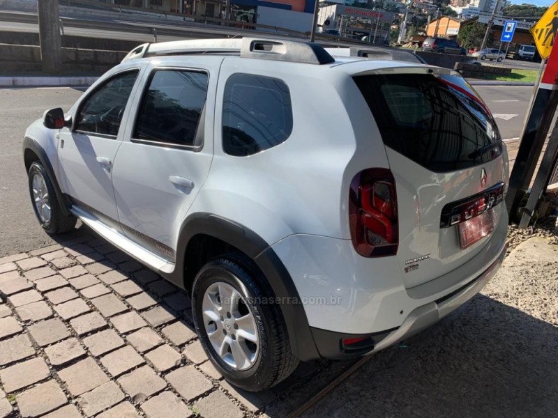 DUSTER 1.6 DYNAMIQUE 4X2 16V FLEX 4P MANUAL - 2016 - CAXIAS DO SUL