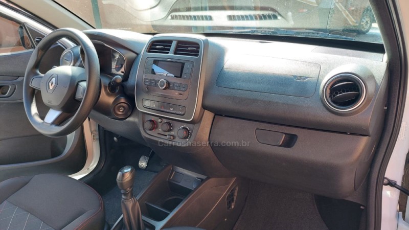 KWID 1.0 12V SCE FLEX ZEN MANUAL - 2022 - CANELA
