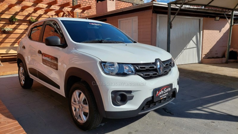 KWID 1.0 12V SCE FLEX ZEN MANUAL - 2022 - CANELA