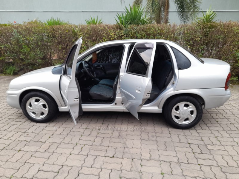 CORSA 1.0 MPFI MILENIUM 16V GASOLINA 4P MANUAL - 2000 - CAXIAS DO SUL