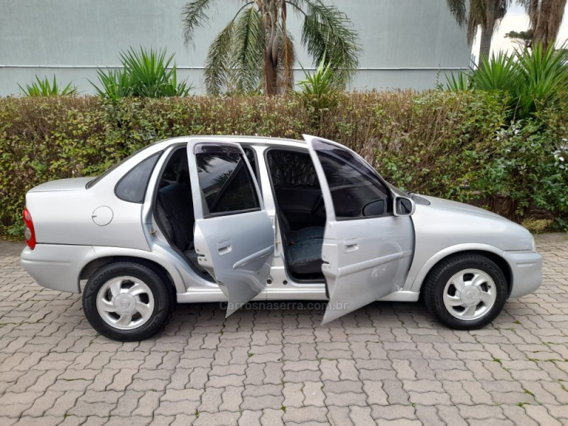 CORSA 1.0 MPFI MILENIUM 16V GASOLINA 4P MANUAL - 2000 - CAXIAS DO SUL