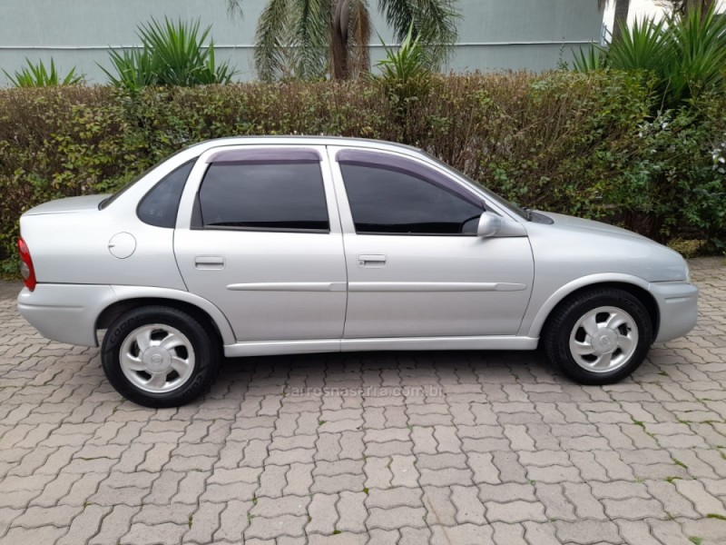 CORSA 1.0 MPFI MILENIUM 16V GASOLINA 4P MANUAL - 2000 - CAXIAS DO SUL