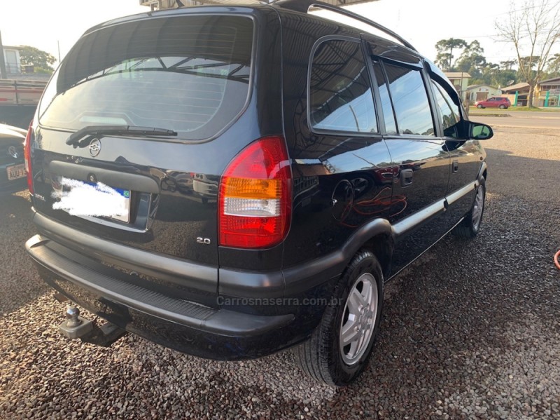 ZAFIRA 2.0 MPFI 16V GASOLINA 4P MANUAL - 2001 - CANELA
