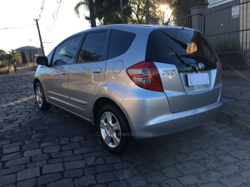 FIT 1.4 LXL 8V GASOLINA 4P MANUAL - 2010 - CAXIAS DO SUL