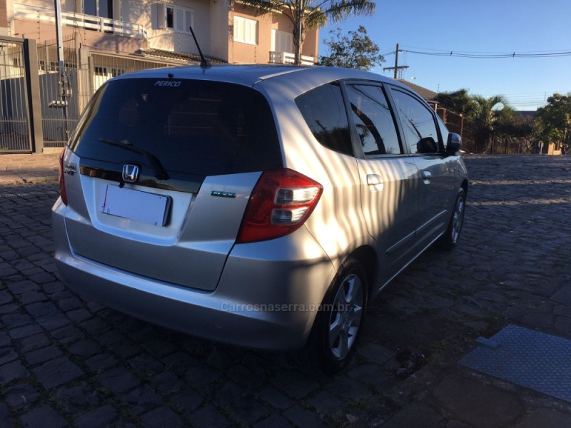 FIT 1.4 LXL 8V GASOLINA 4P MANUAL - 2010 - CAXIAS DO SUL